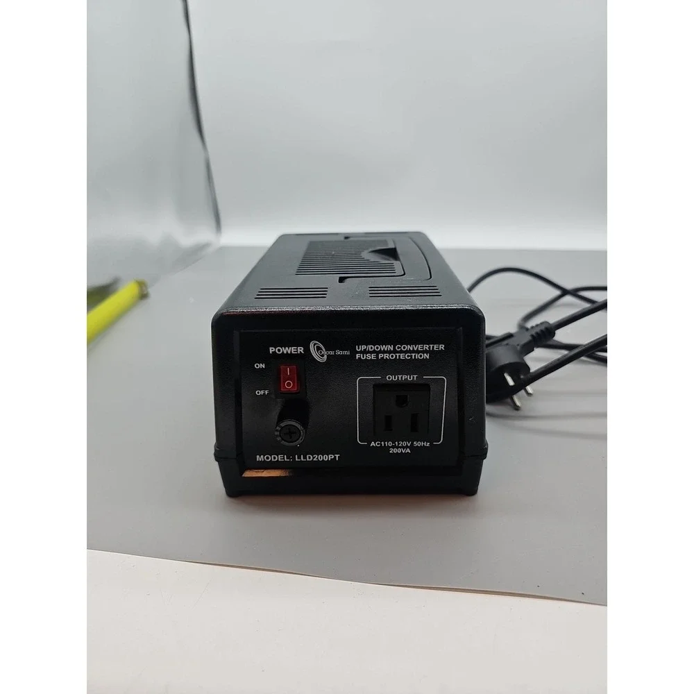Oscar-sami Step Up/Down Voltage Transformer Converter‎ - AC 110/120 V - LLD200PT